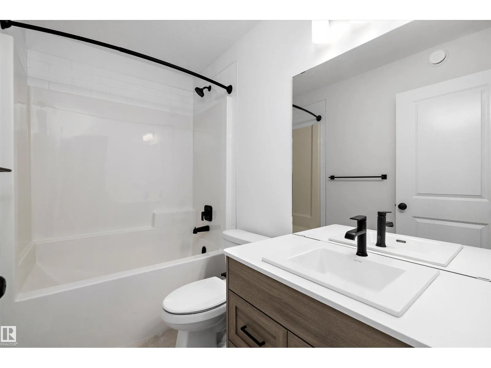 5458 Hawthorn Run SW