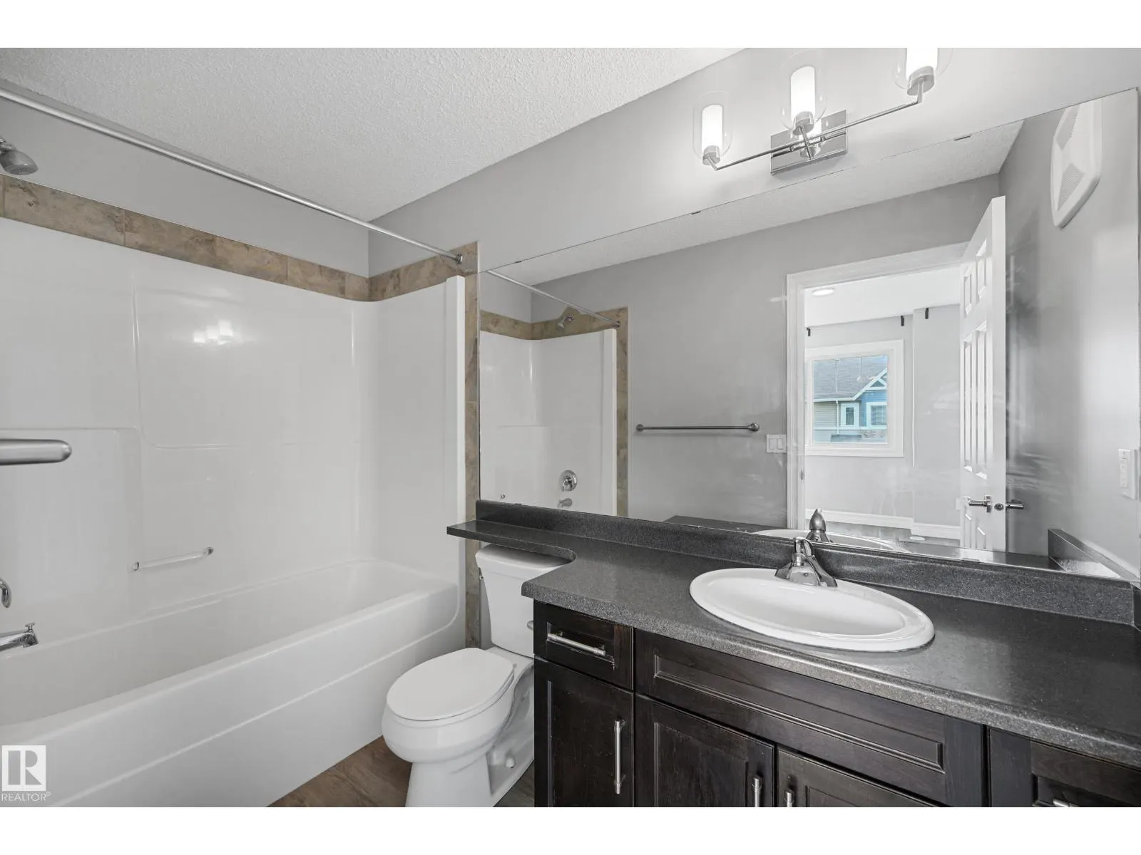 #52 14621 121 ST NW