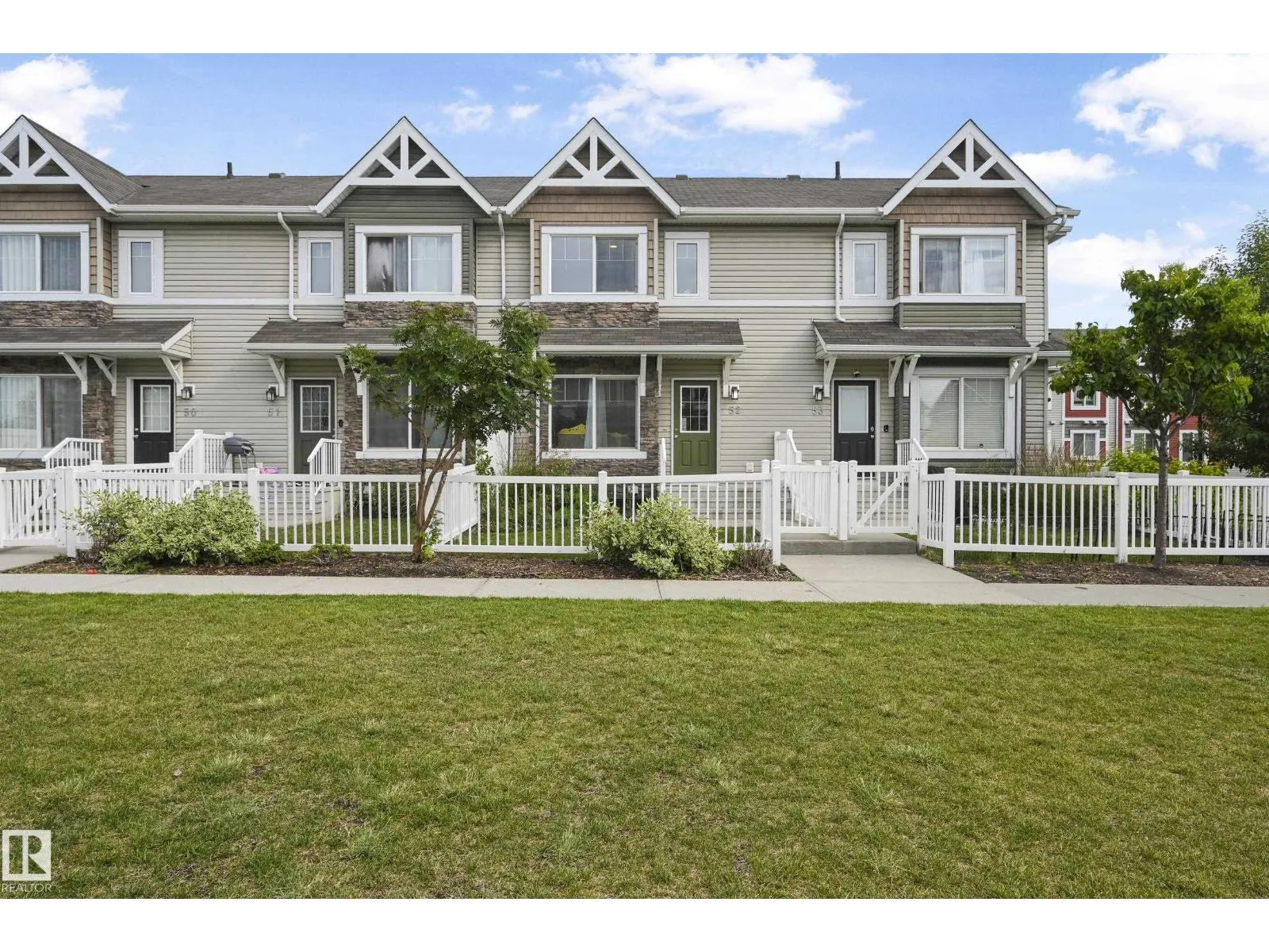 #52 14621 121 ST NW