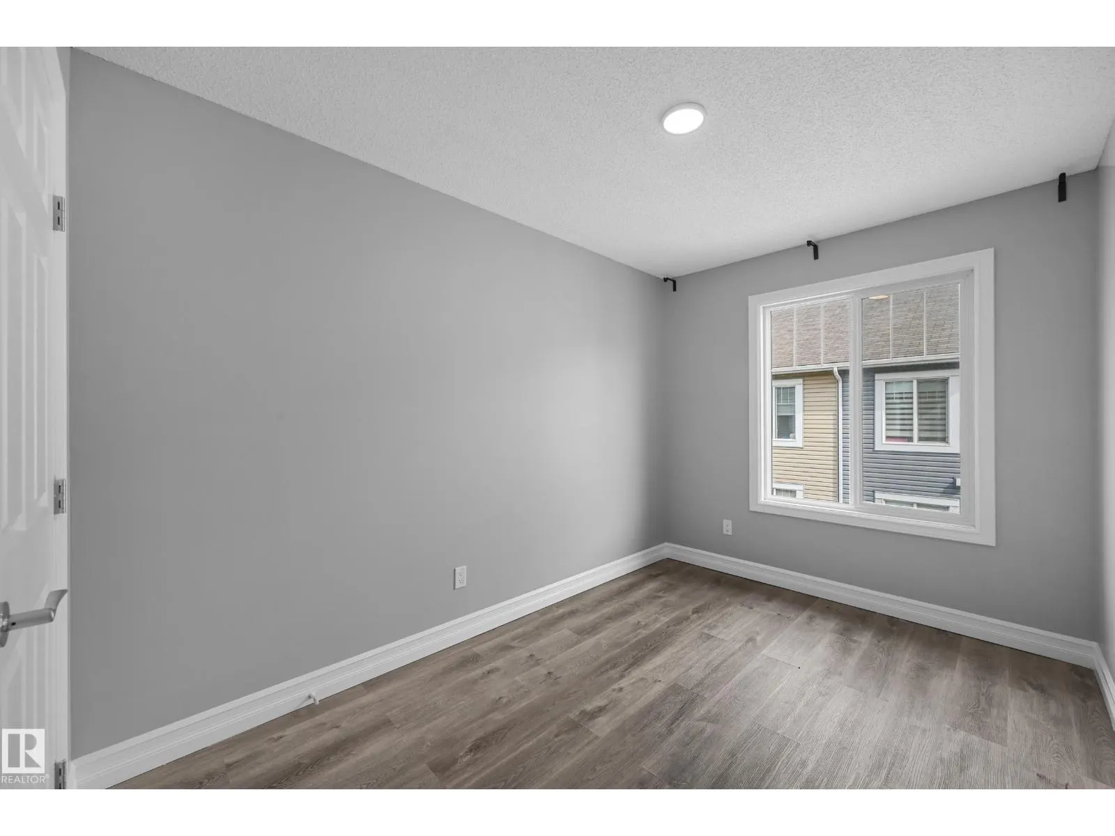 #52 14621 121 ST NW