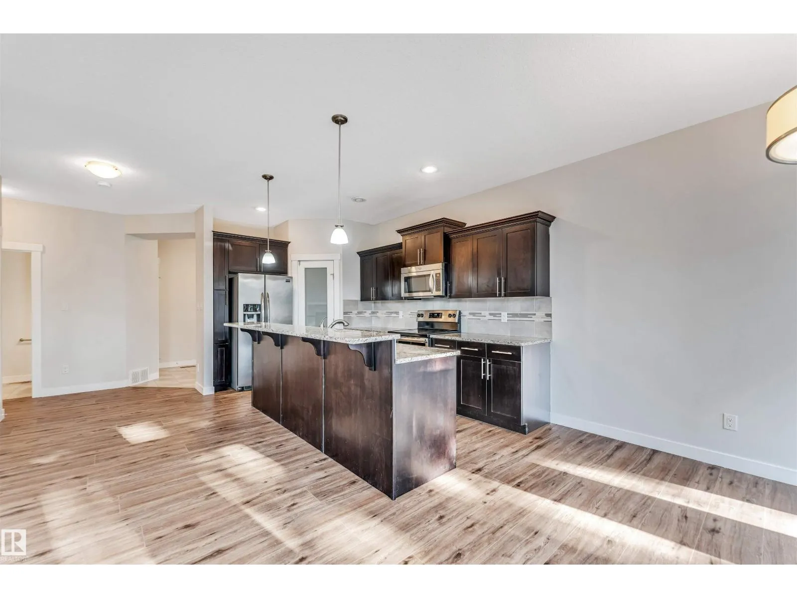 708 57 ST SW