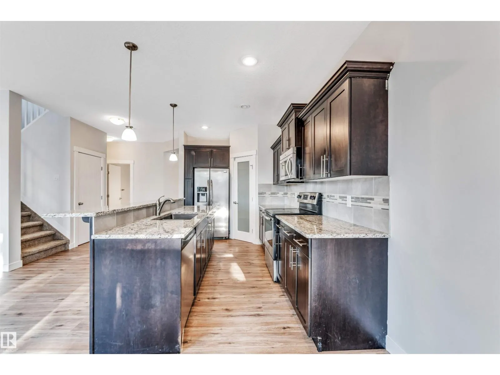 708 57 ST SW