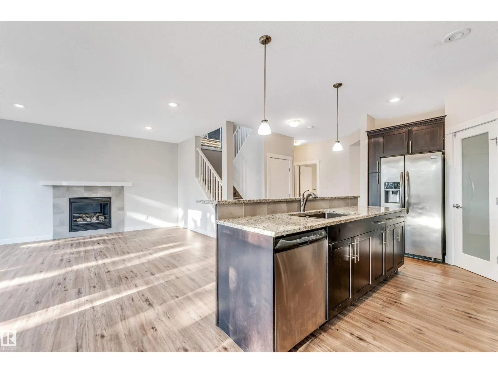 708 57 ST SW