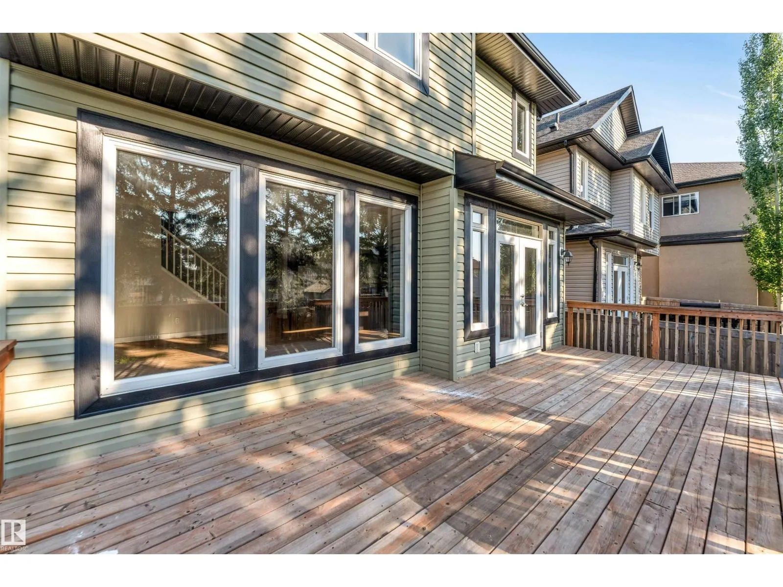 708 57 ST SW