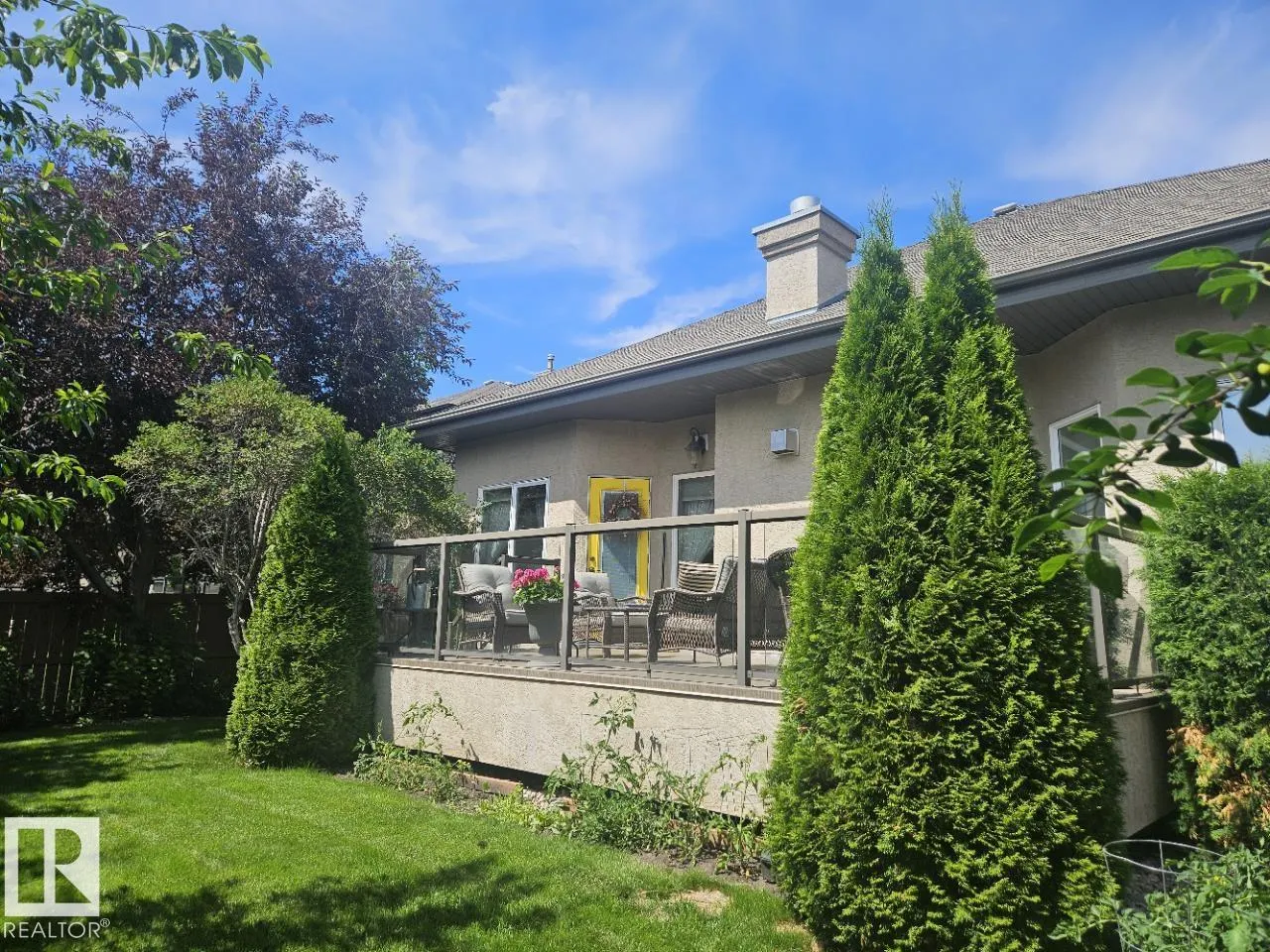 1203 HOLLANDS CL NW