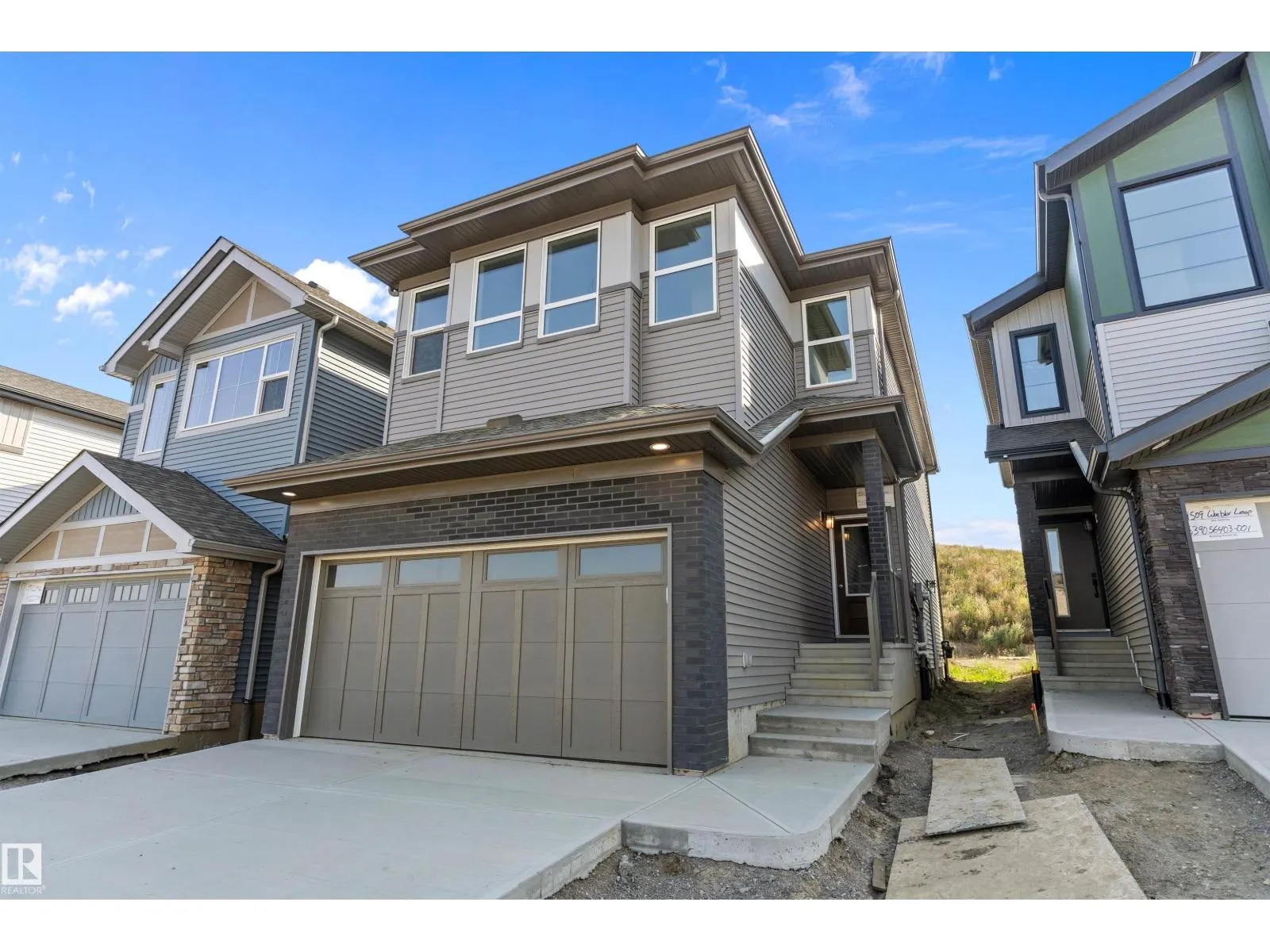 4511 Warbler Loop NW NW
