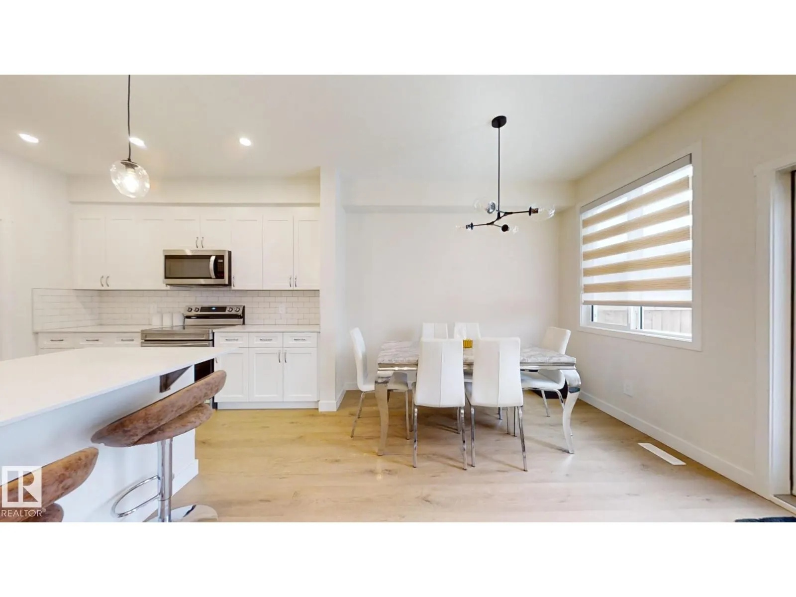 2043 13 AV NW