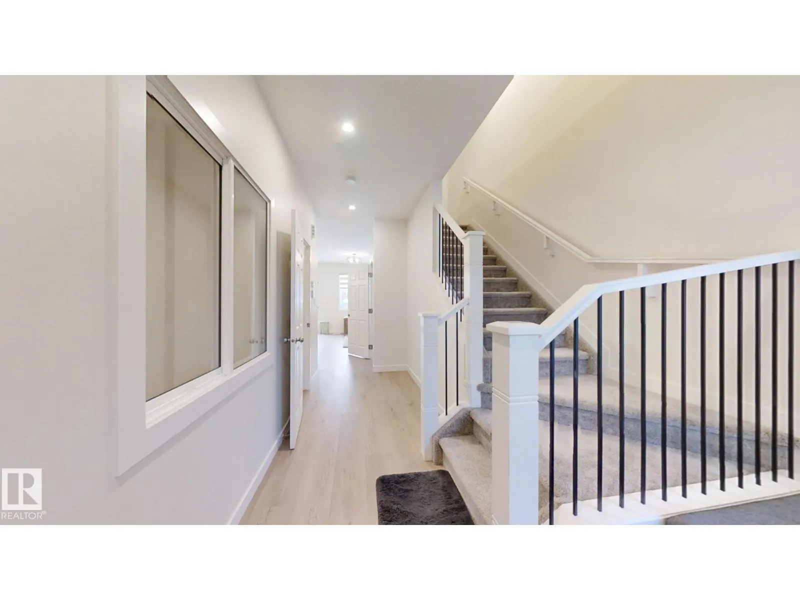 2043 13 AV NW