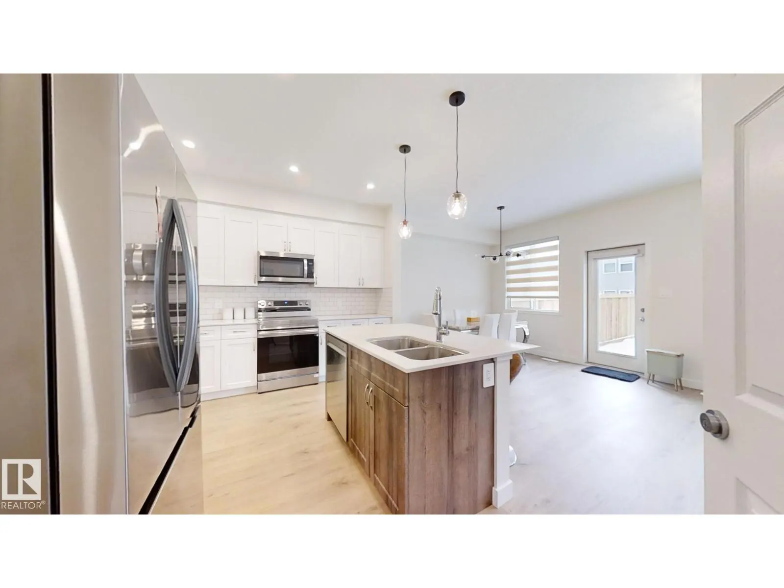 2043 13 AV NW