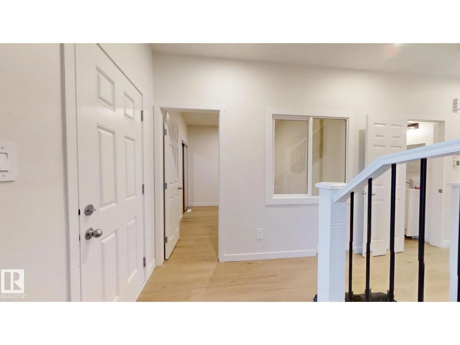 2043 13 AV NW