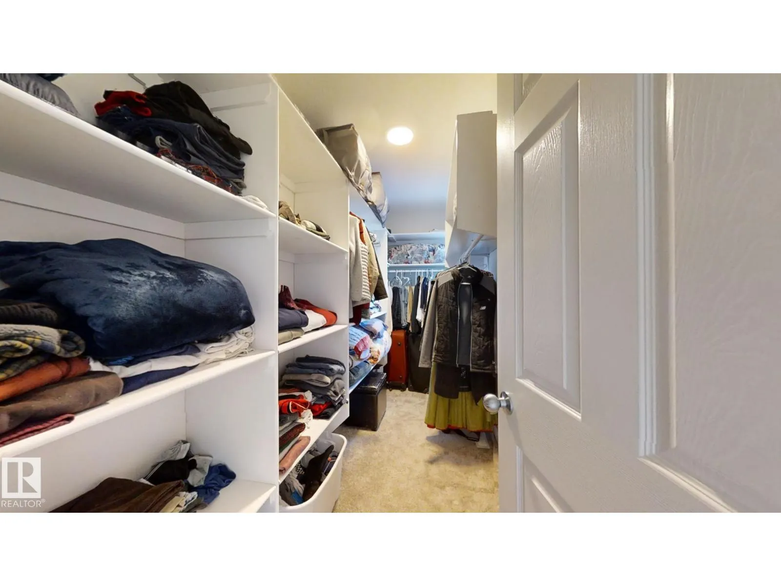 2043 13 AV NW