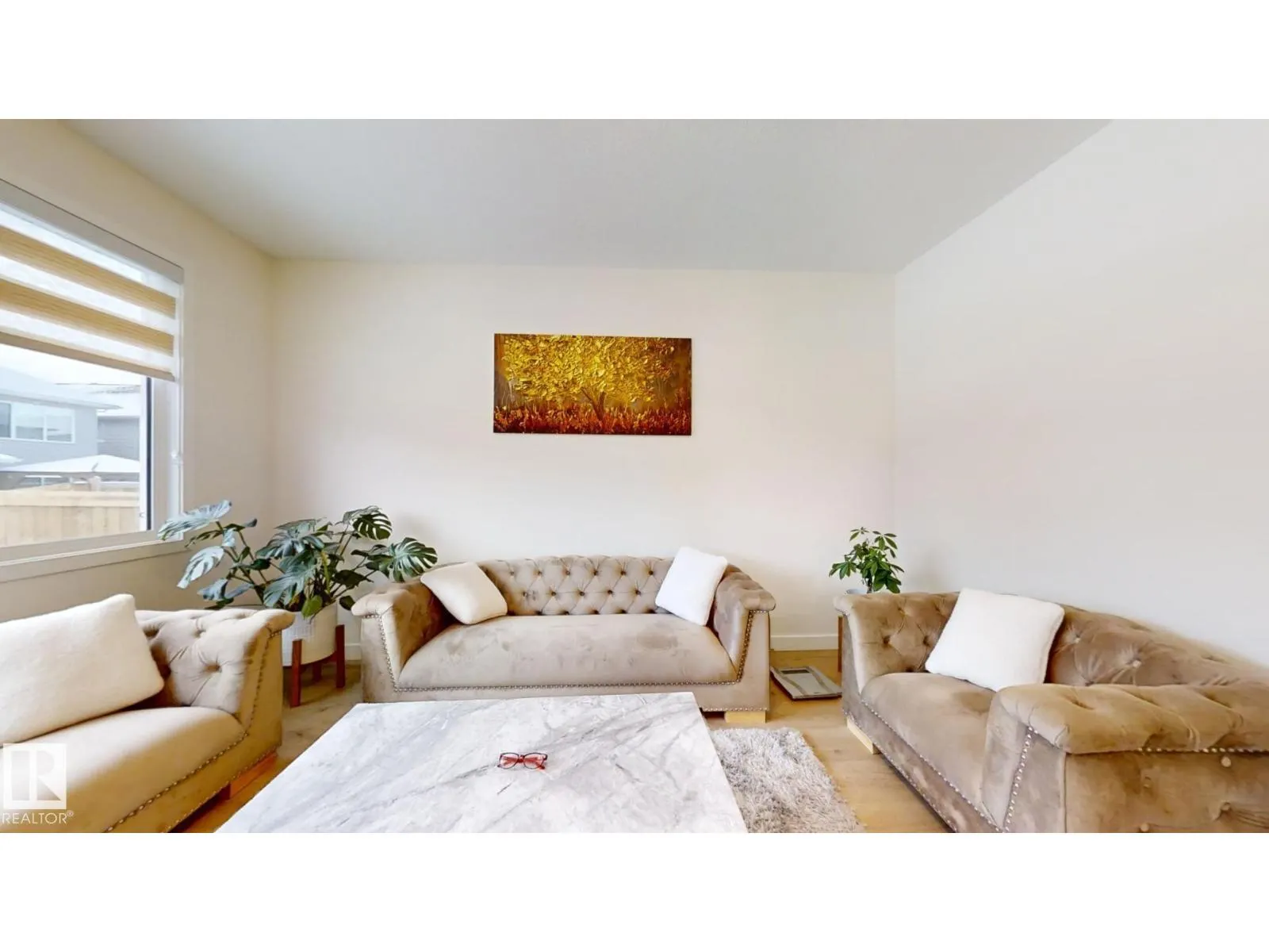 2043 13 AV NW