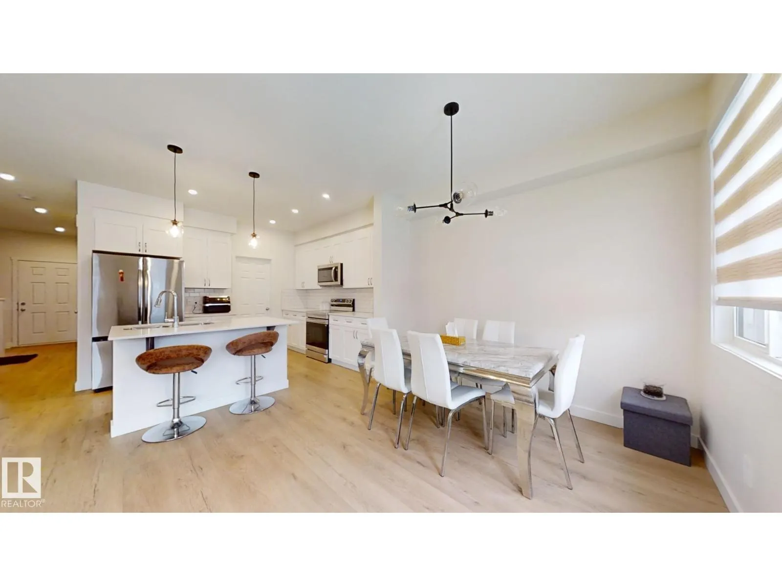 2043 13 AV NW