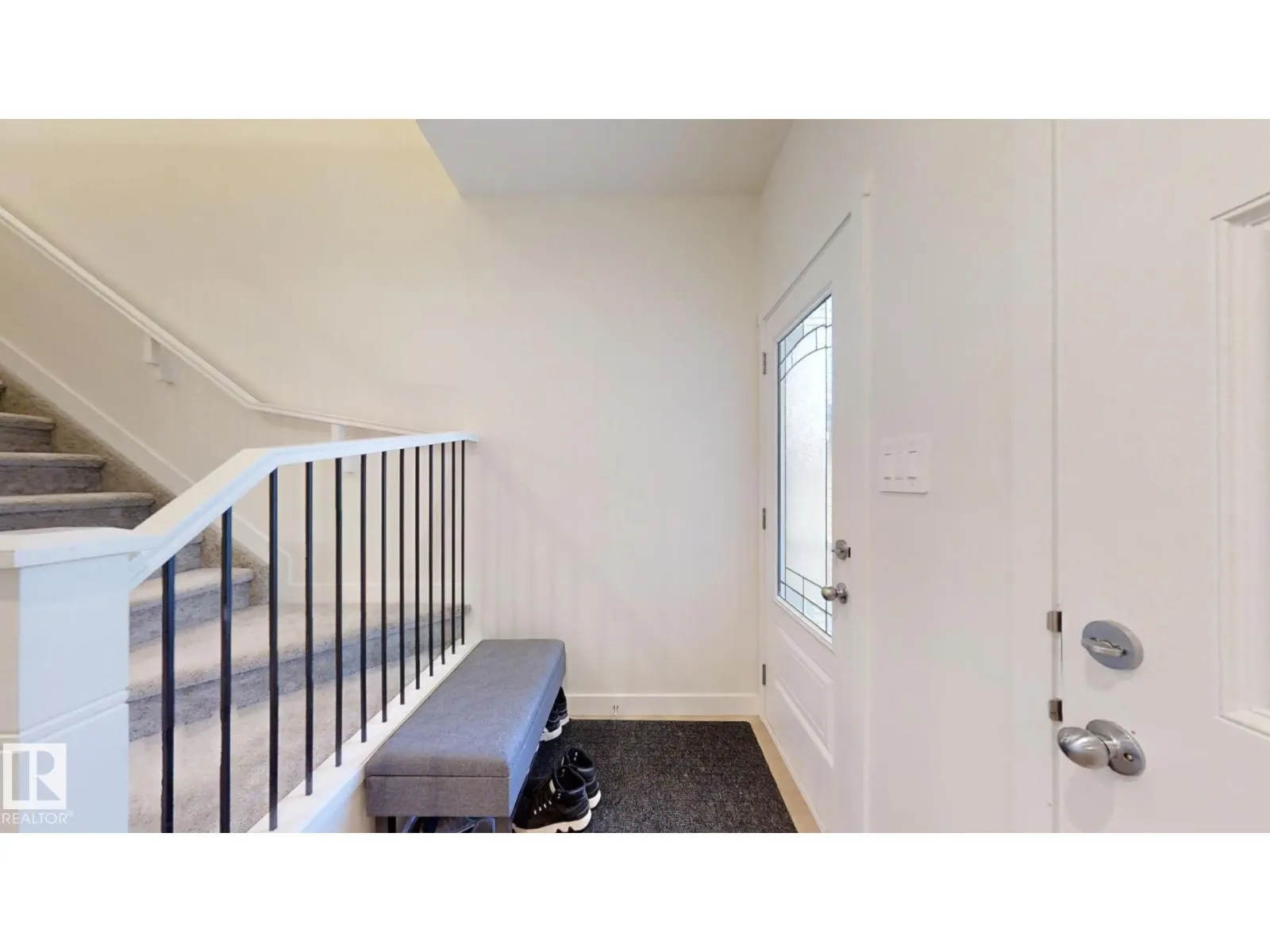 2043 13 AV NW