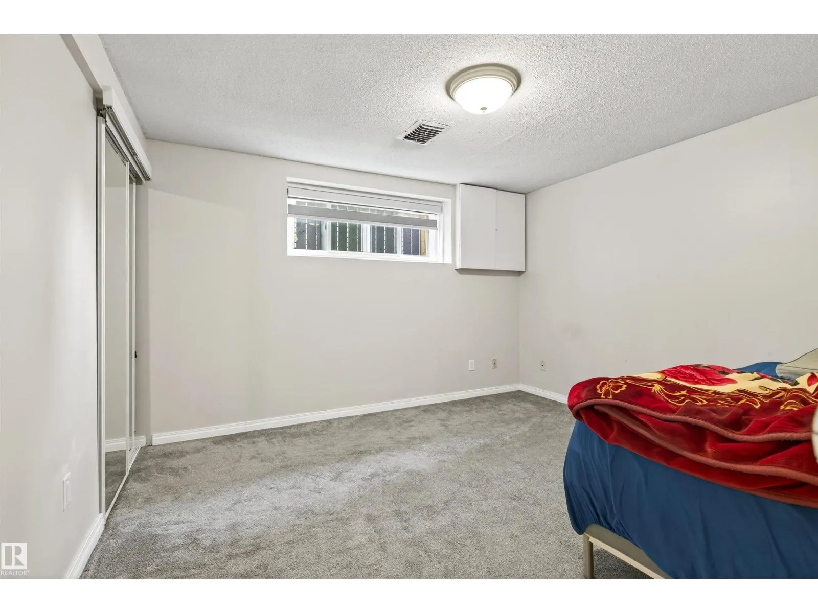 4516 27 AV NW