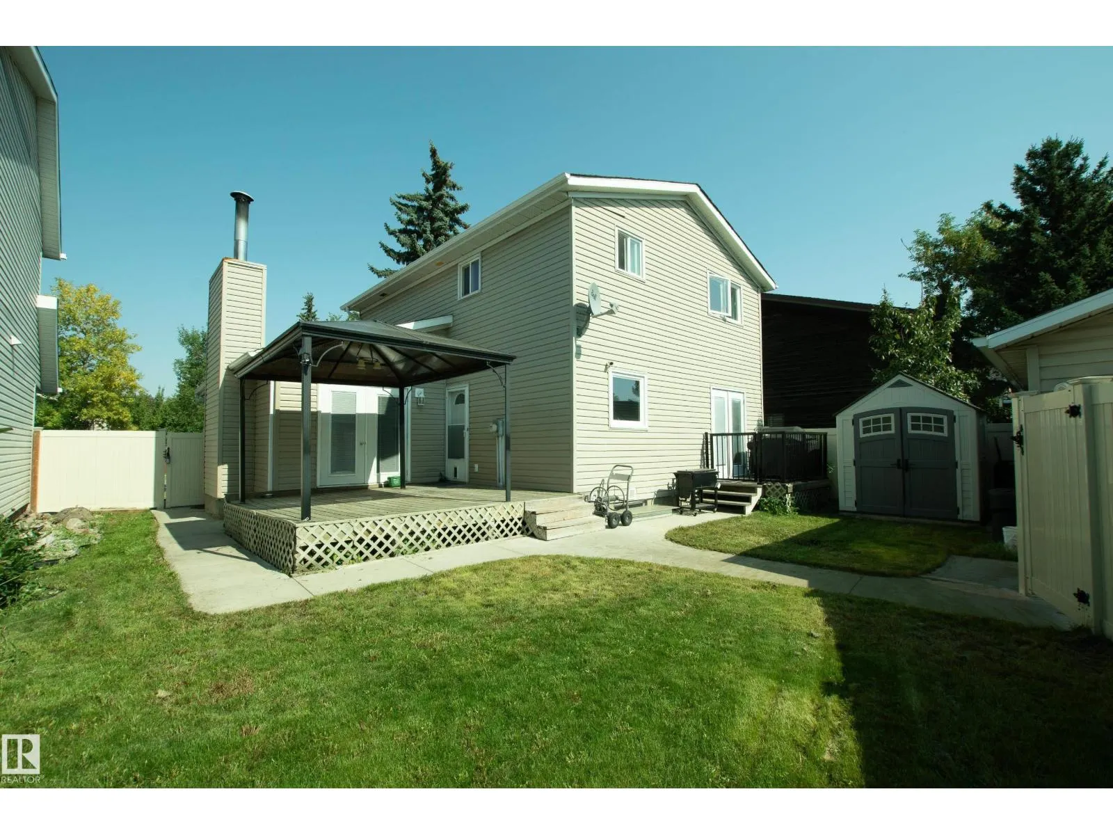 18115 76 AV NW