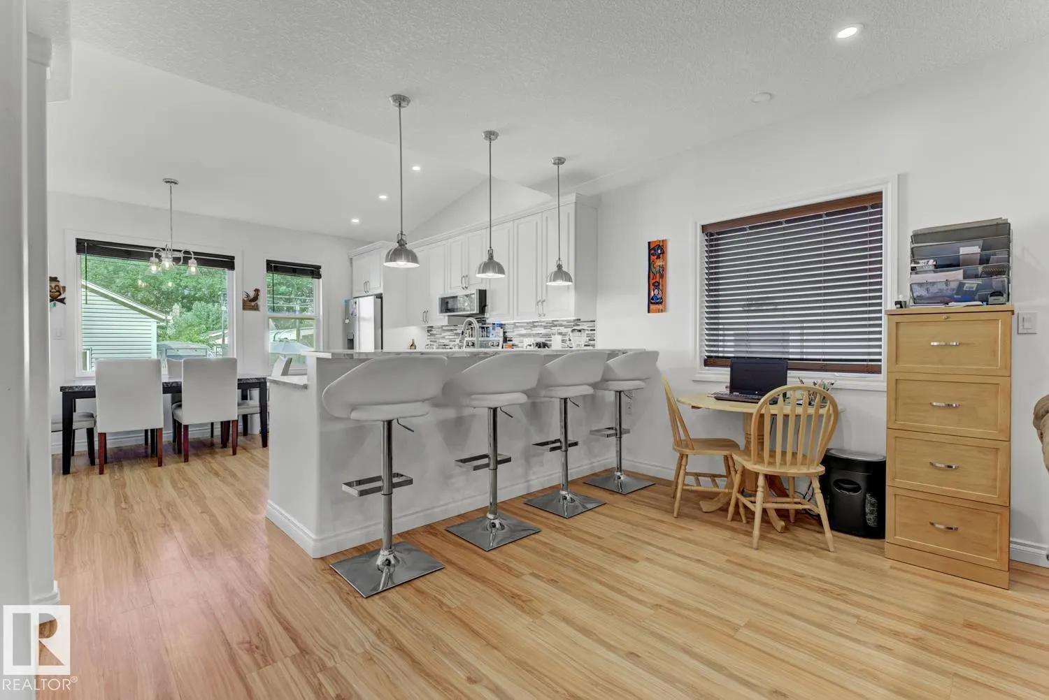 11306 89 ST NW