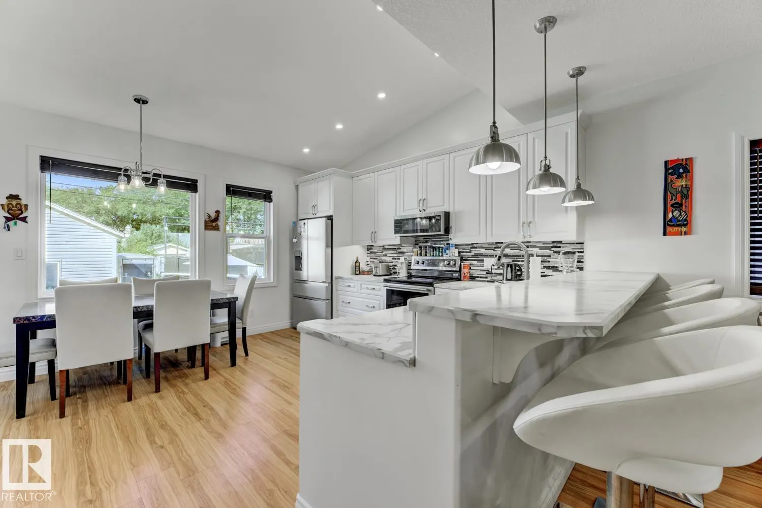 11306 89 ST NW