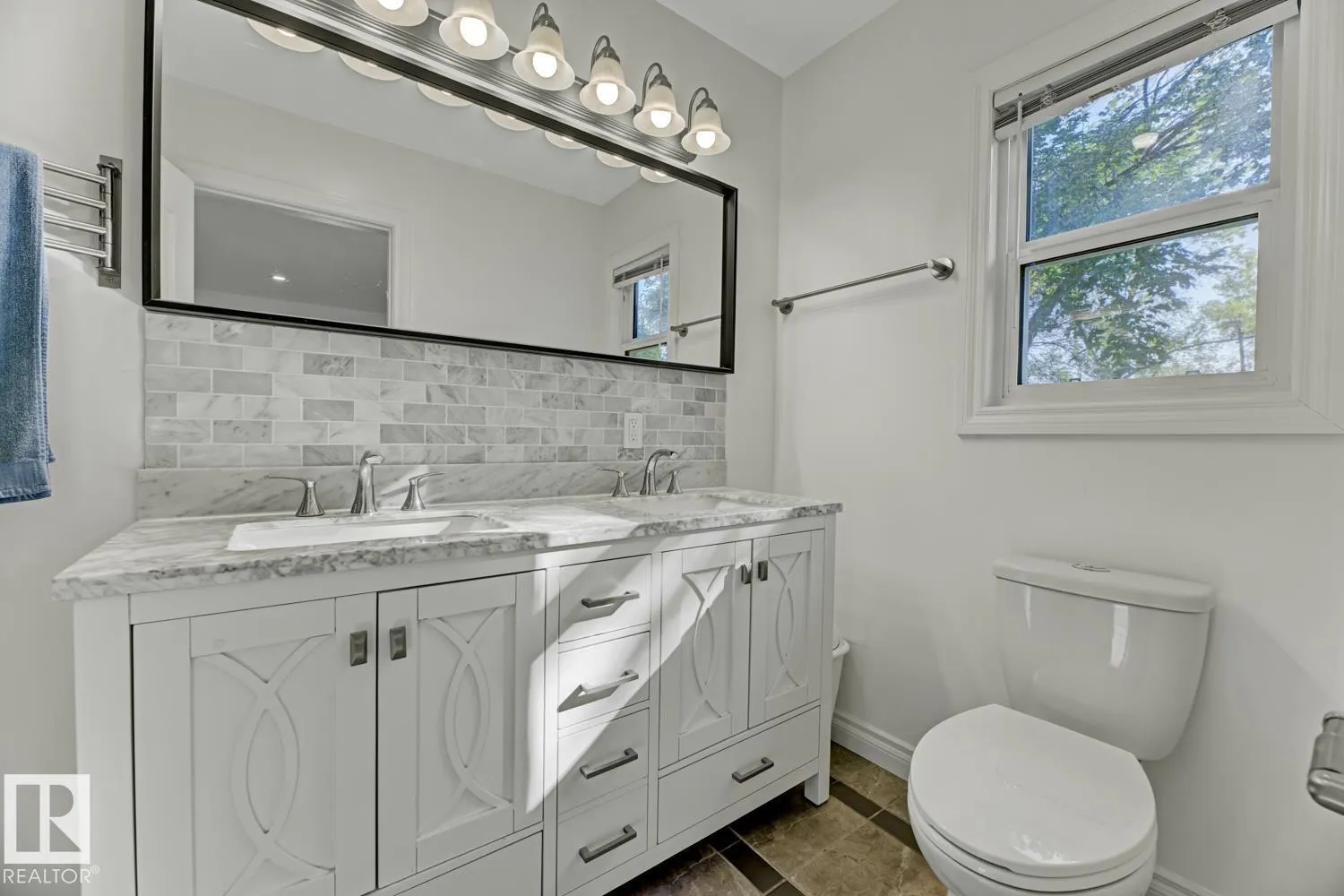 11306 89 ST NW