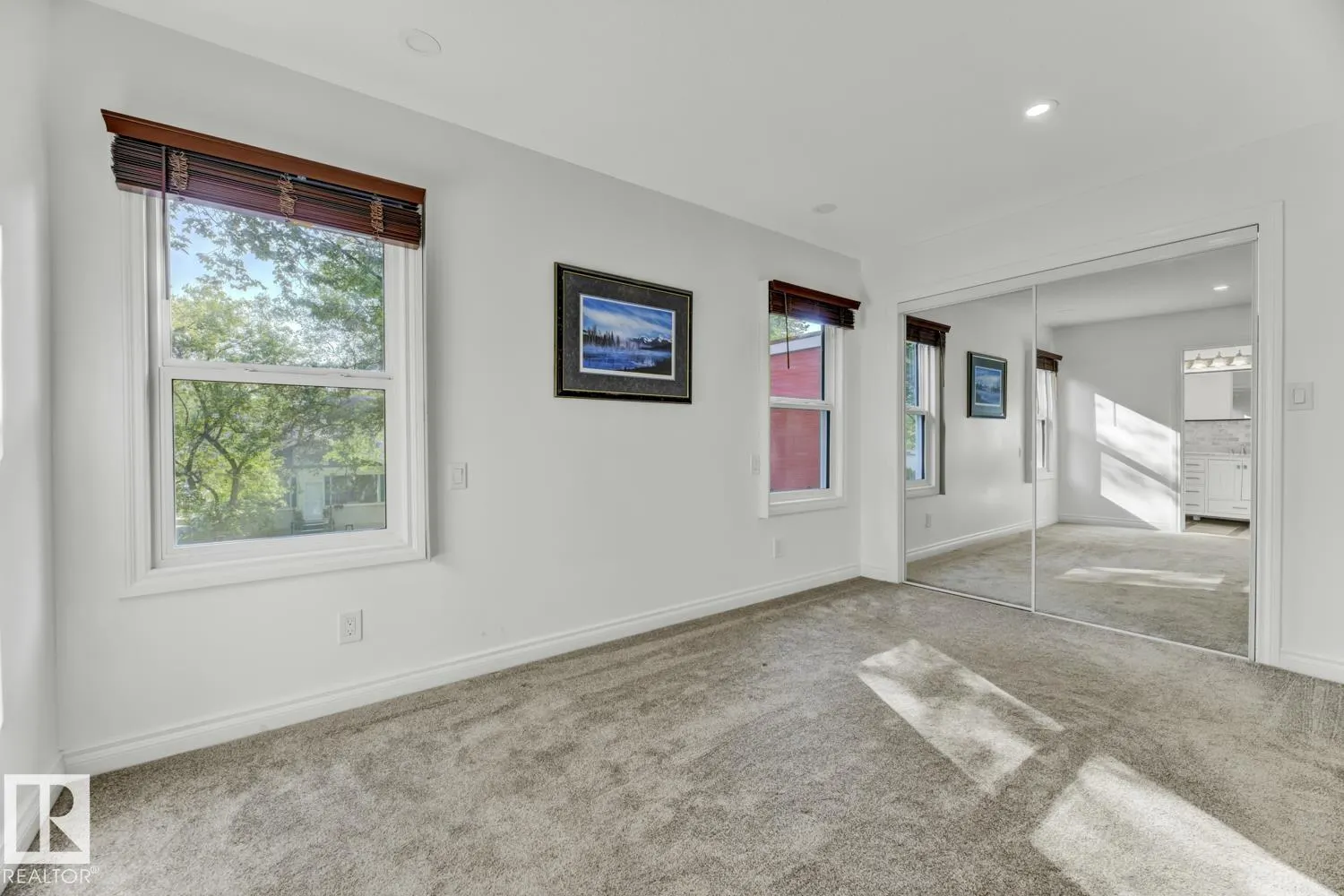 11306 89 ST NW