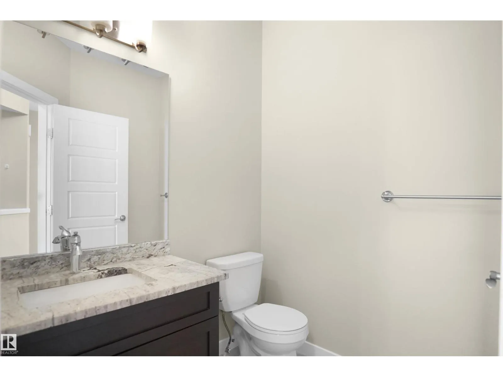 17007 62 ST NW