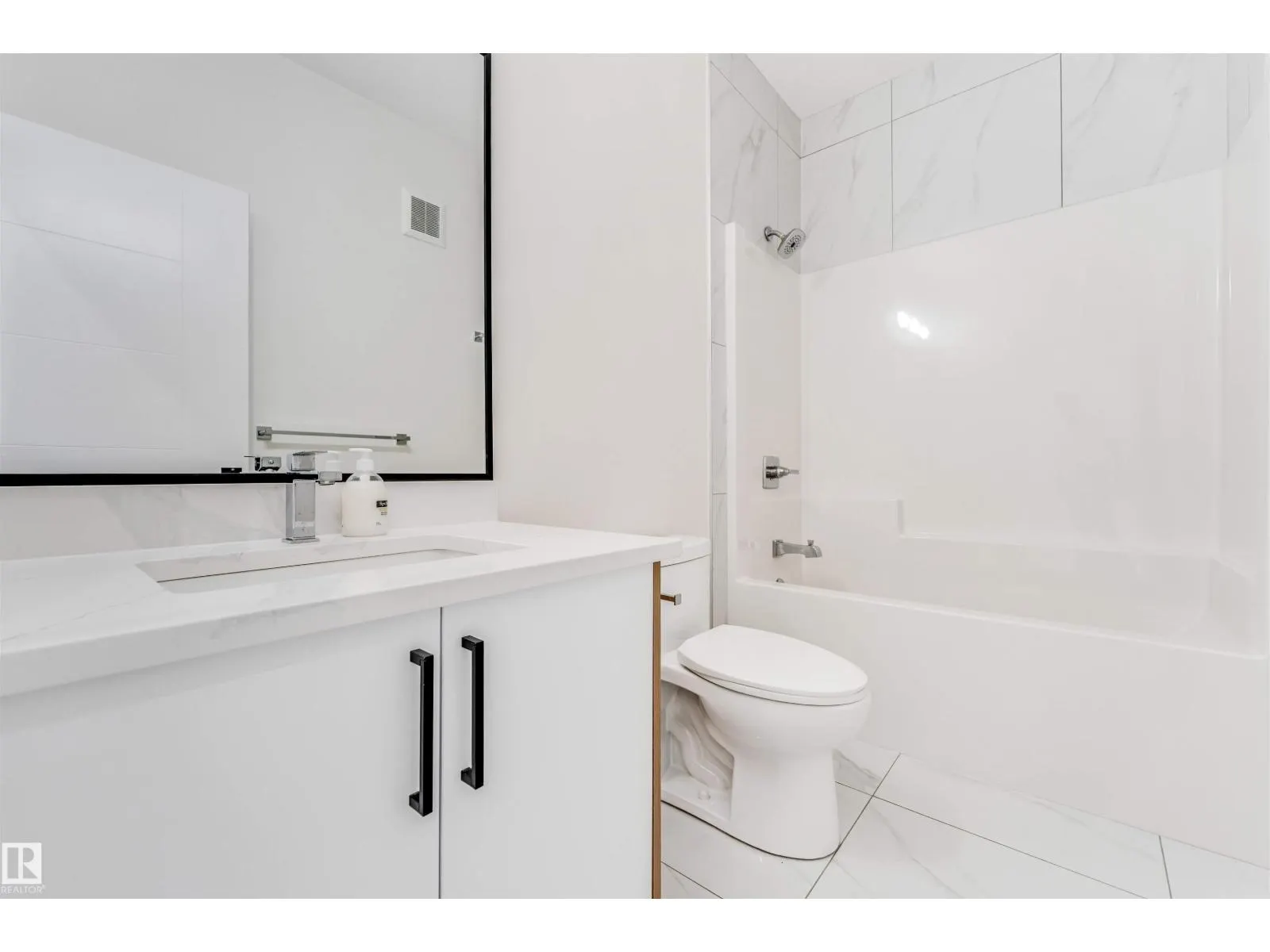 3239 PELERIN CR