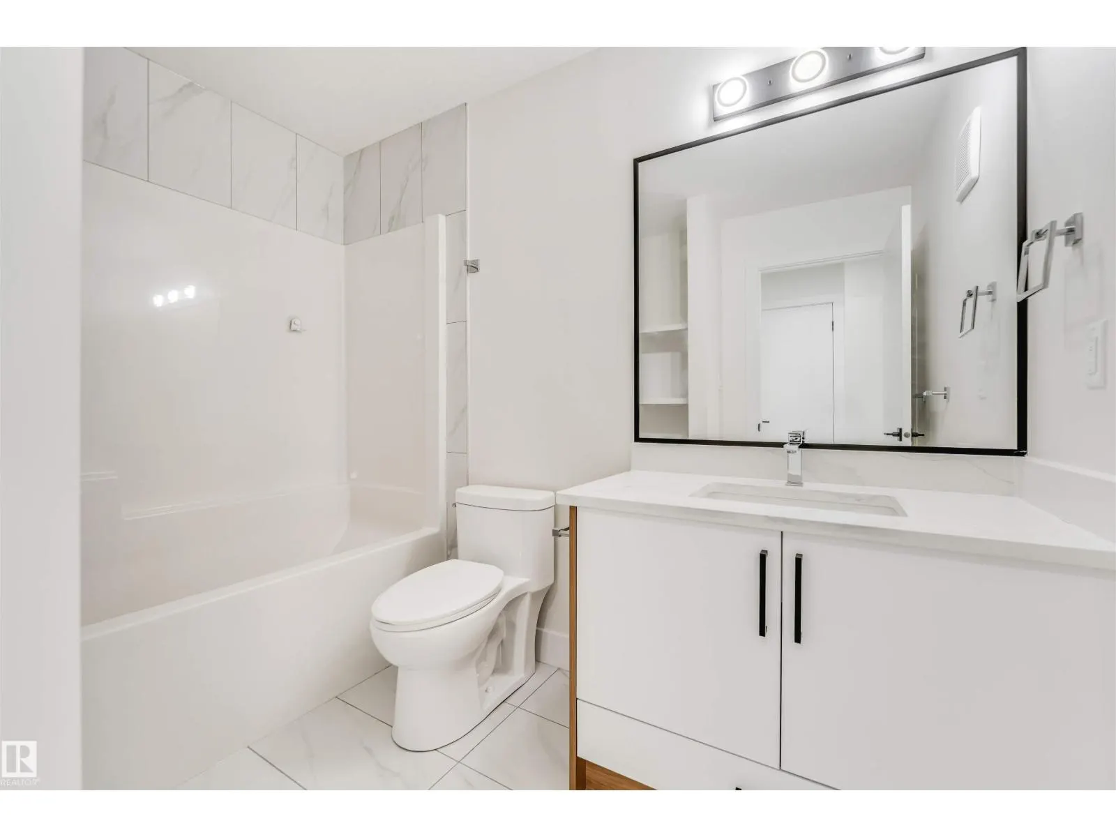 3239 PELERIN CR