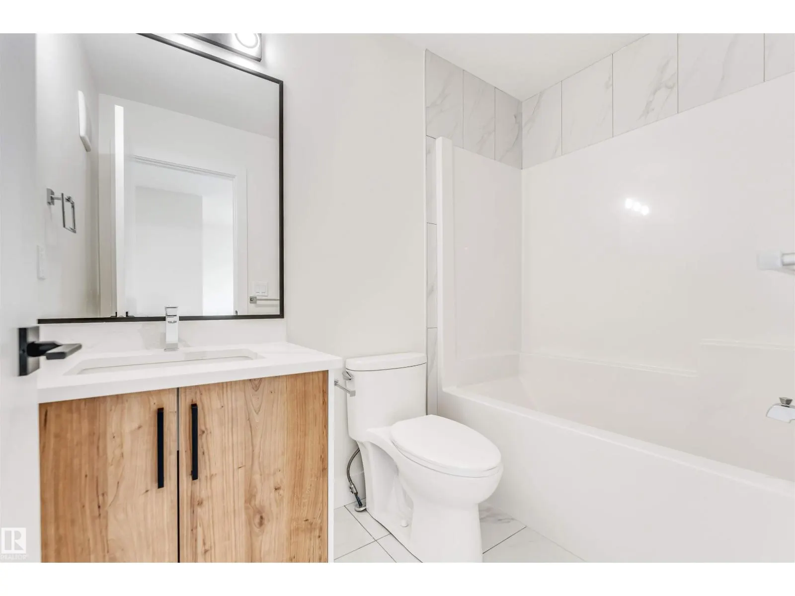 3239 PELERIN CR