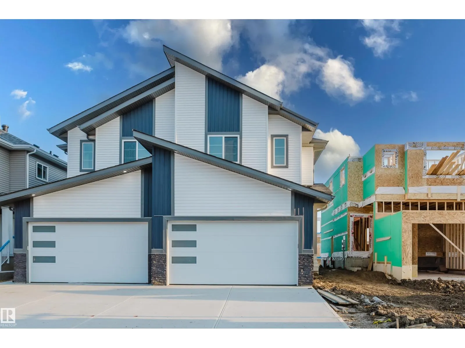 929 19 AV NW