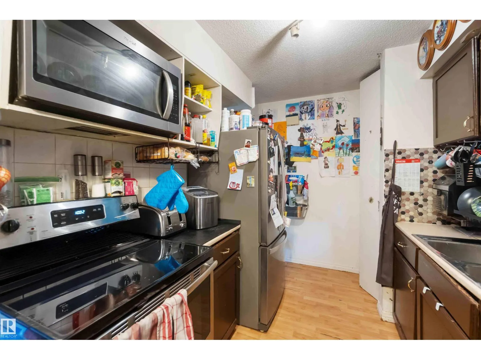 #15 14205 82 ST NW
