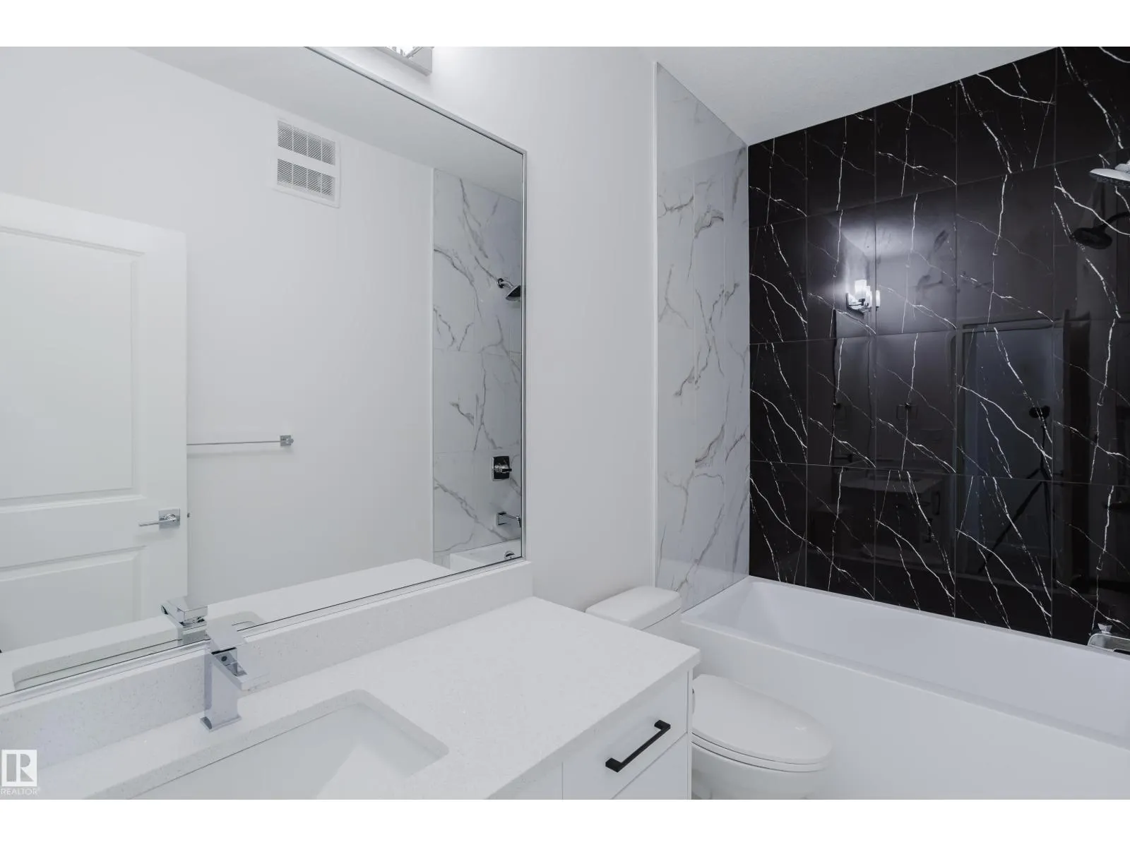 924 15 AV NW