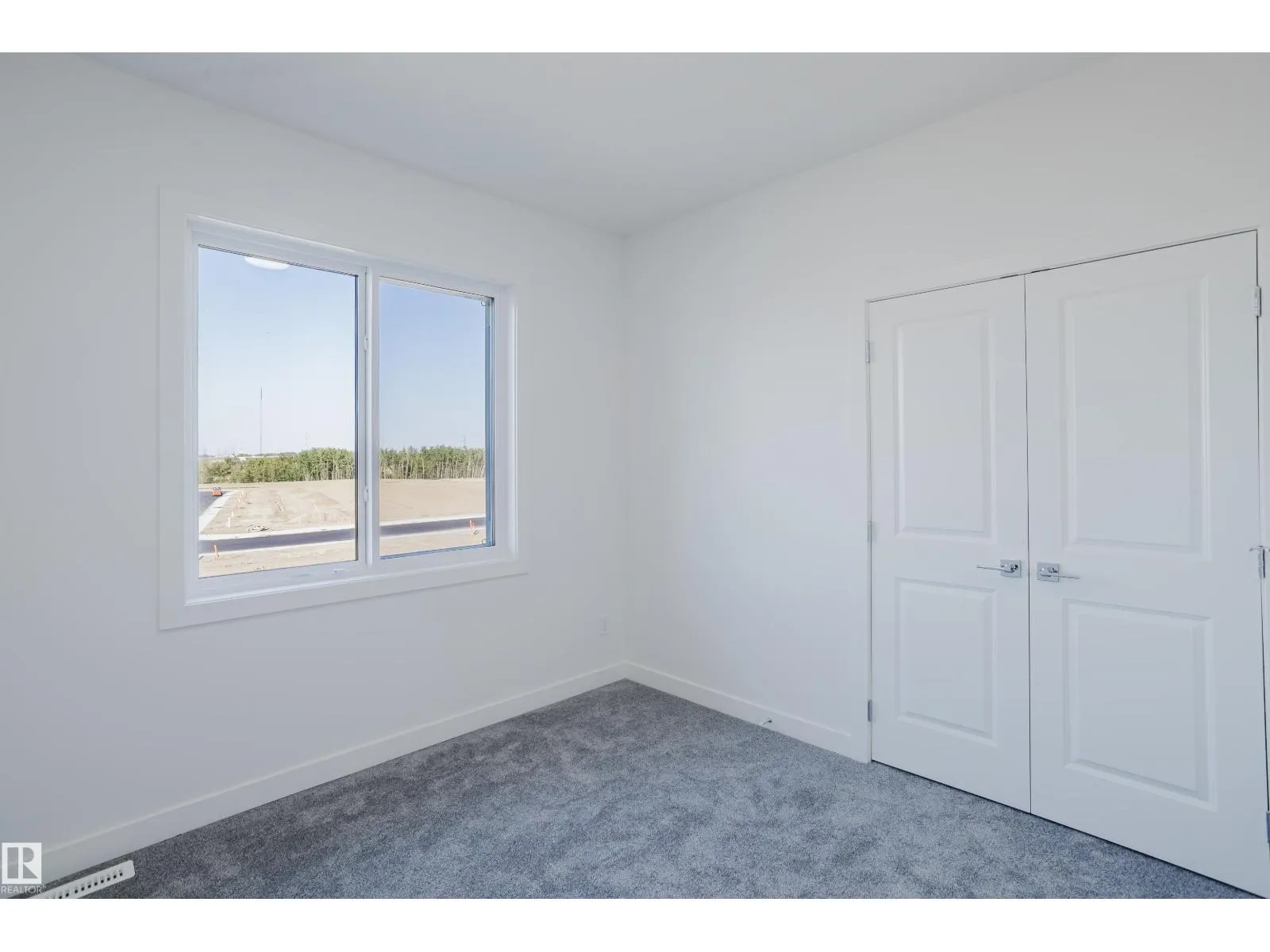 924 15 AV NW