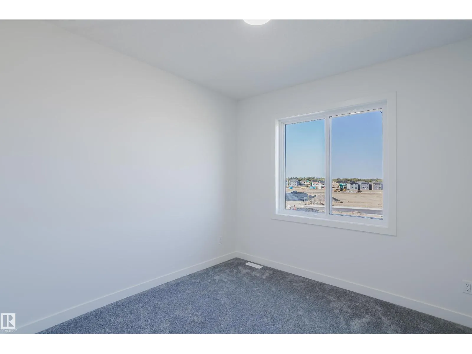 924 15 AV NW