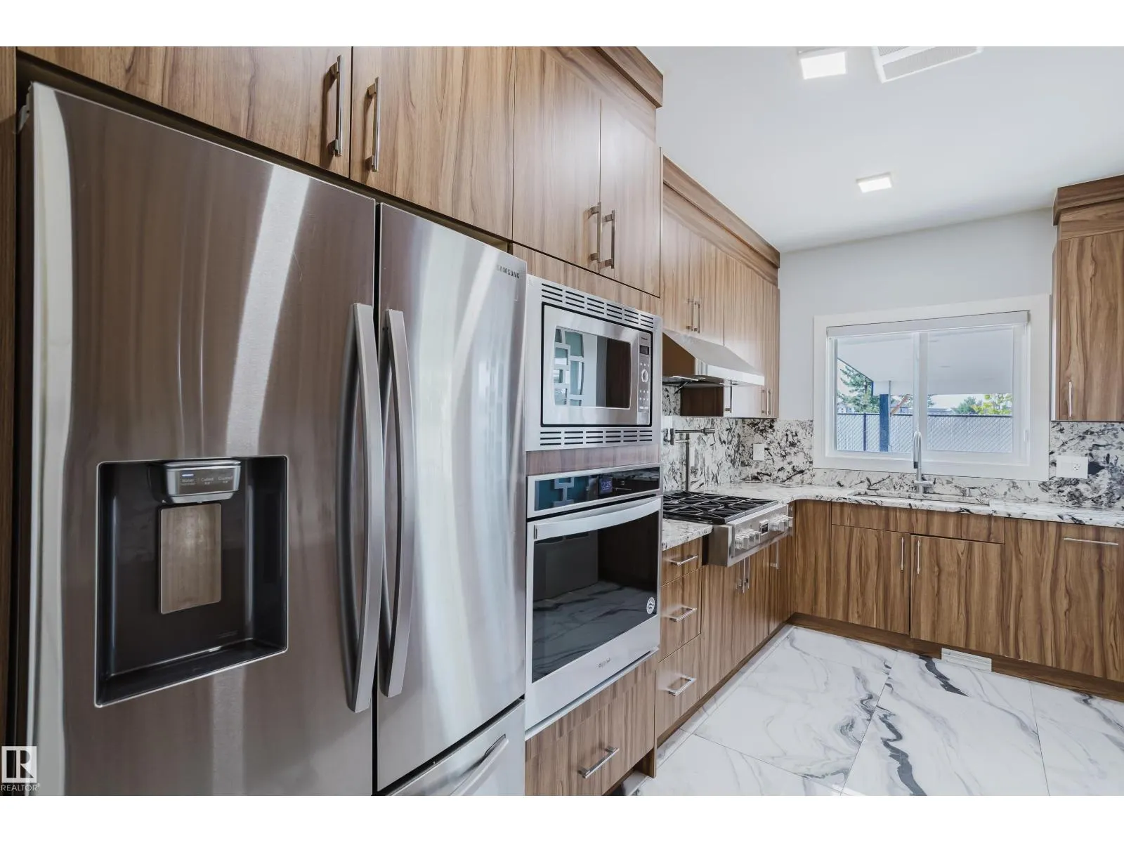 1440 25 ST NW