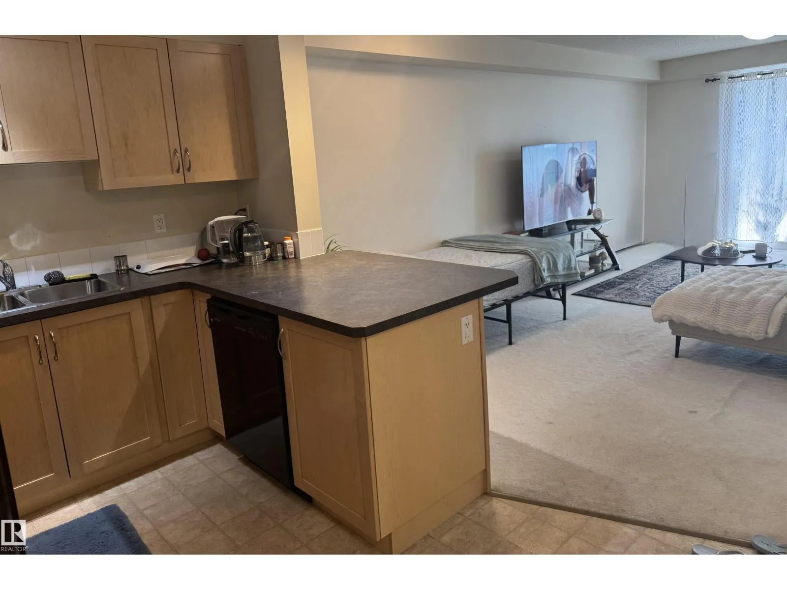 #213 400 SILVER BERRY RD NW