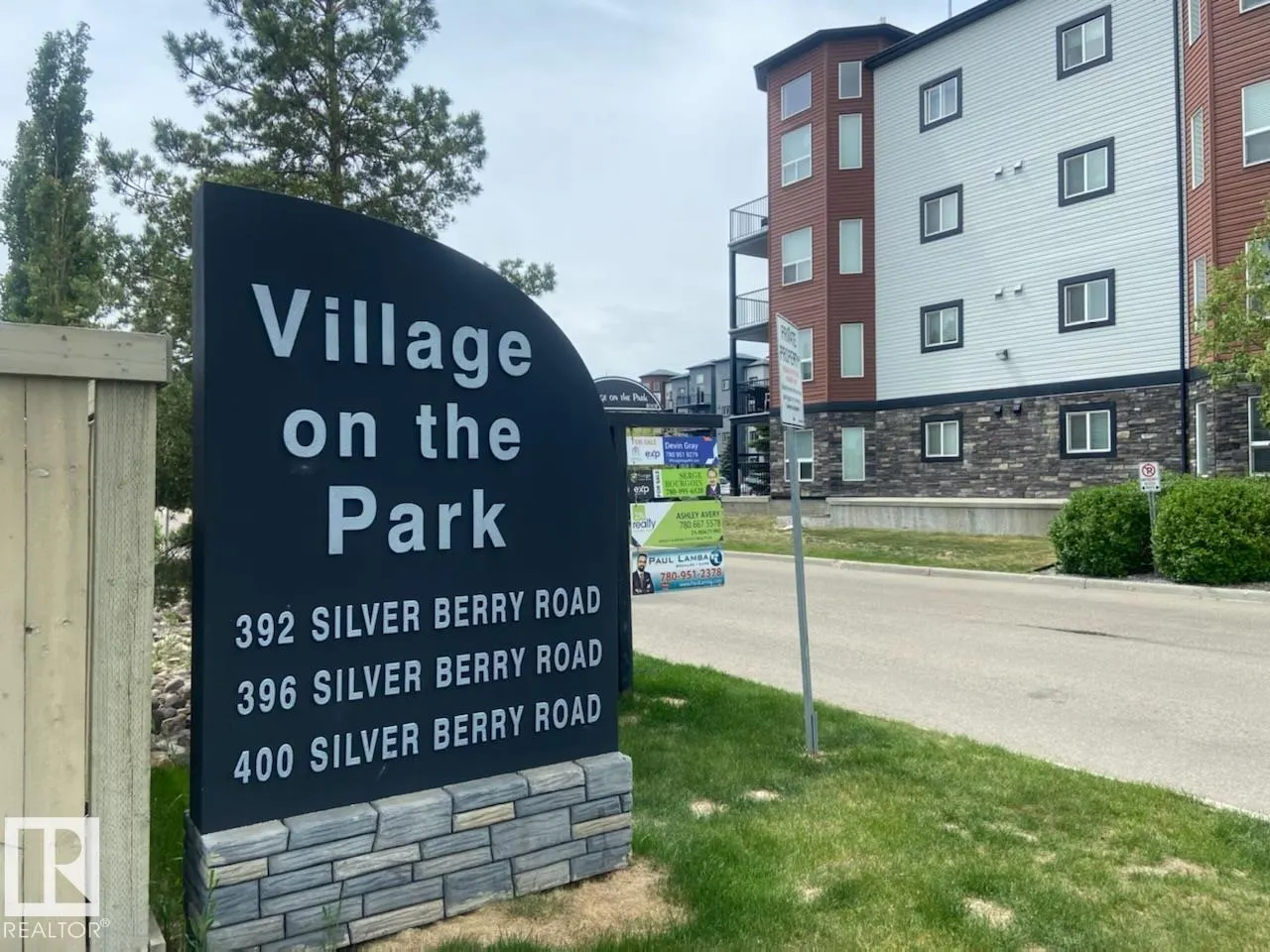 #213 400 SILVER BERRY RD NW