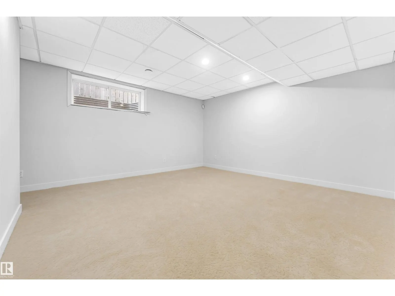 10621 175A AV NW