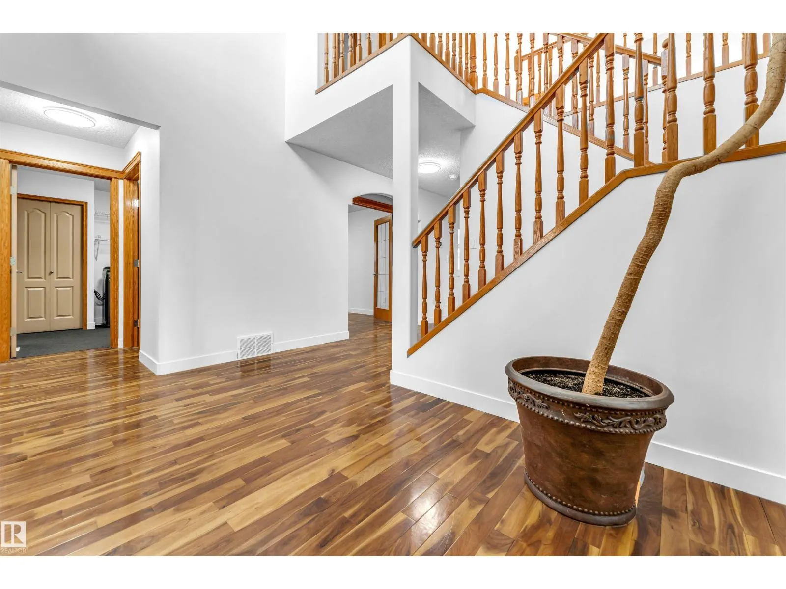 10621 175A AV NW