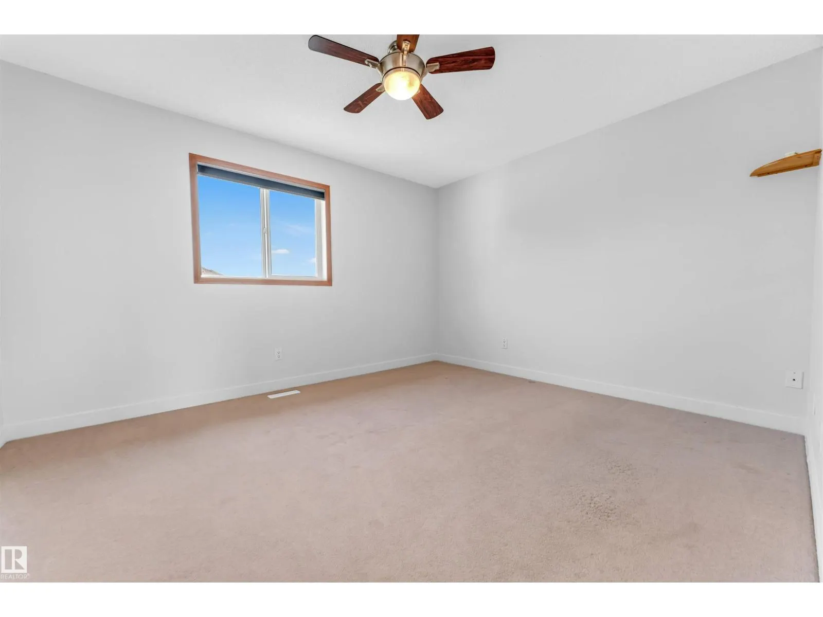 10621 175A AV NW