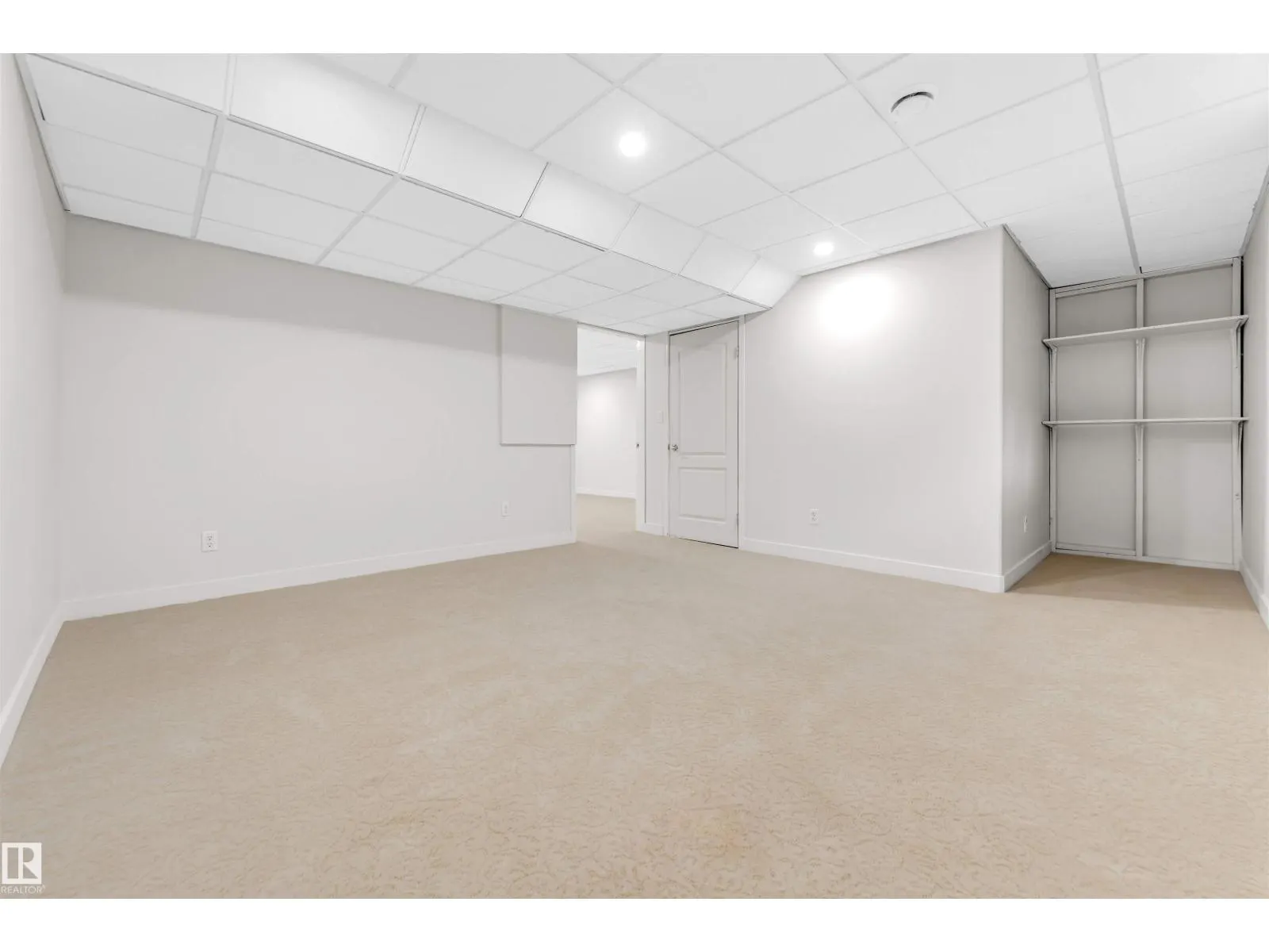 10621 175A AV NW