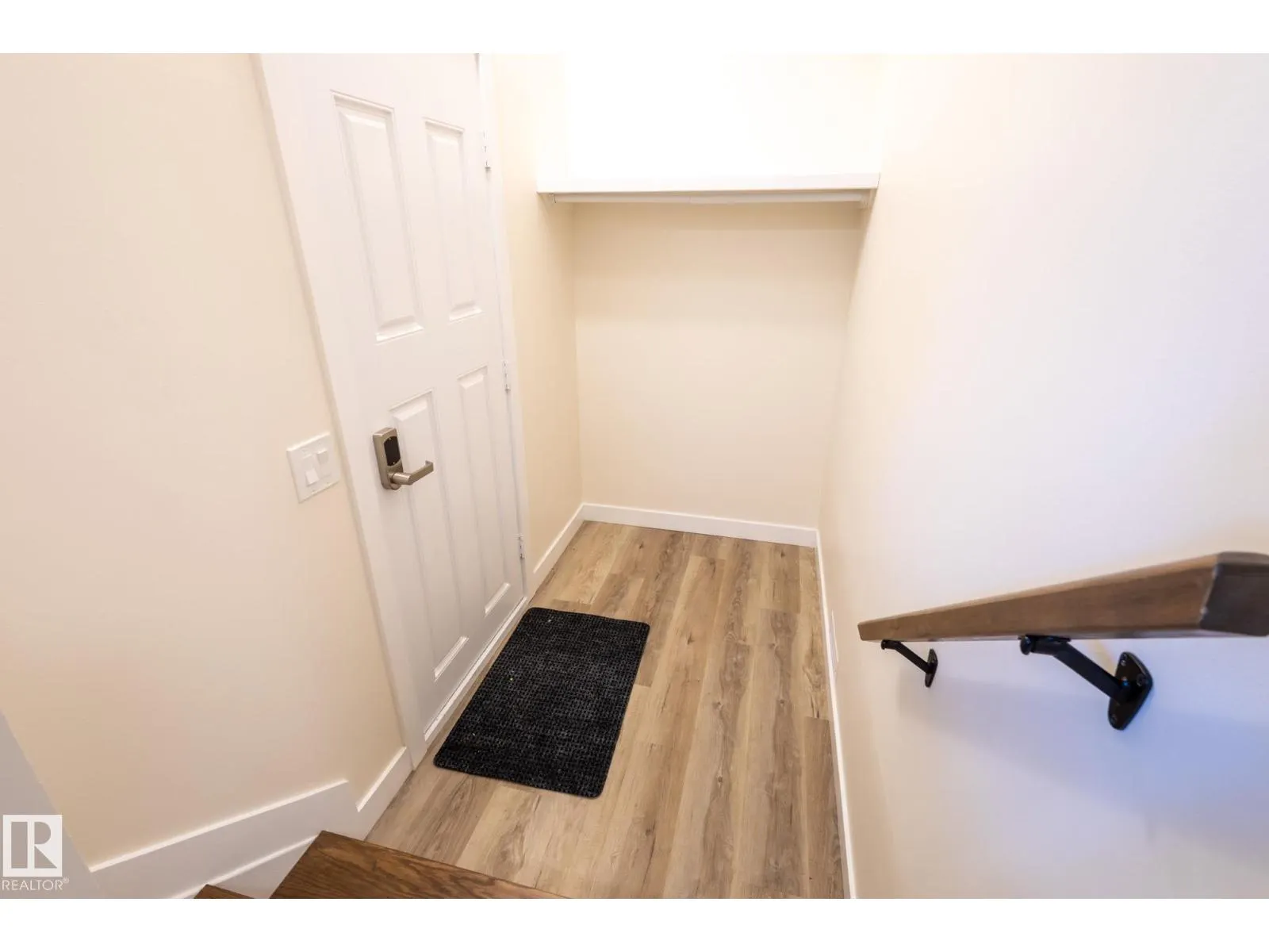 3109 110A ST NW