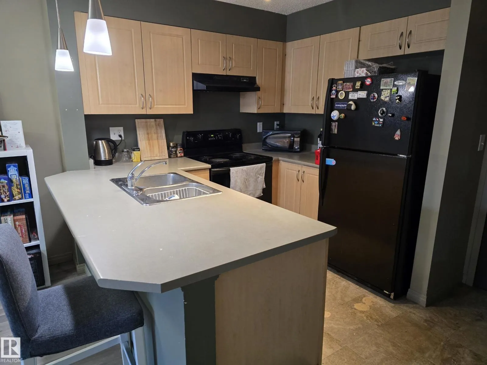 #403 11441 ELLERSLIE RD SW