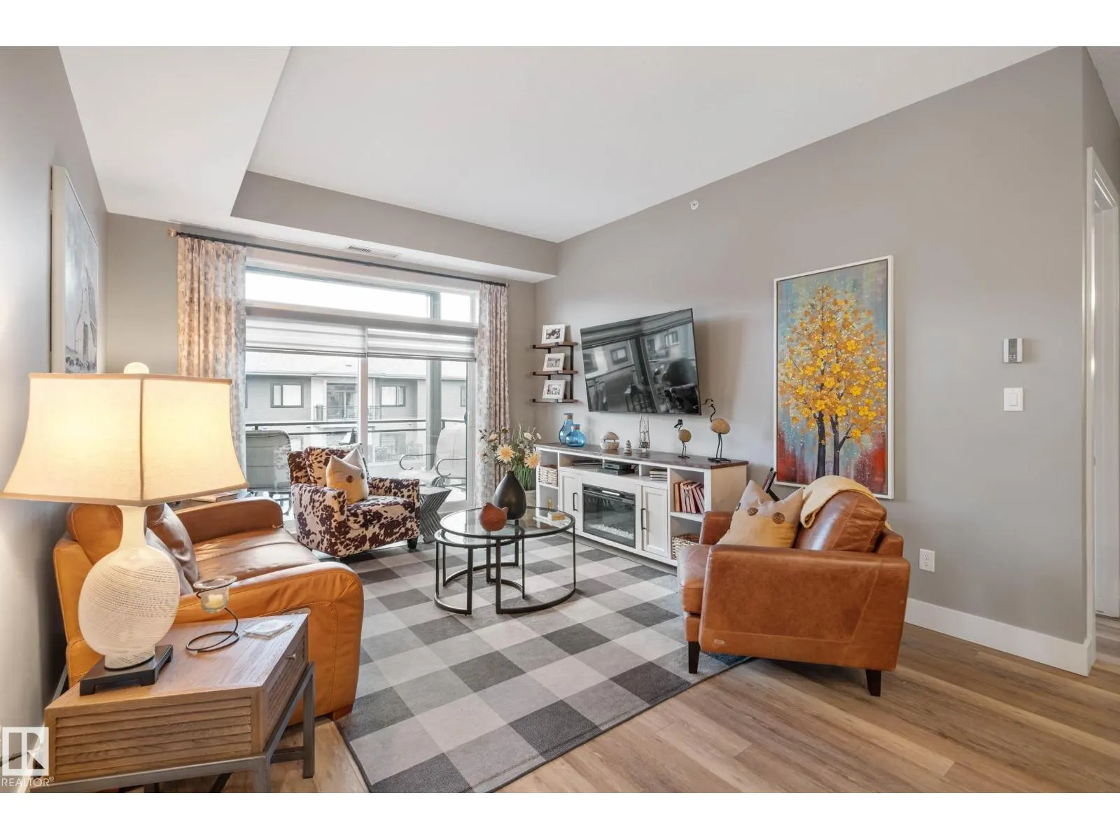 #420 524 GRIESBACH PARADE PR NW
