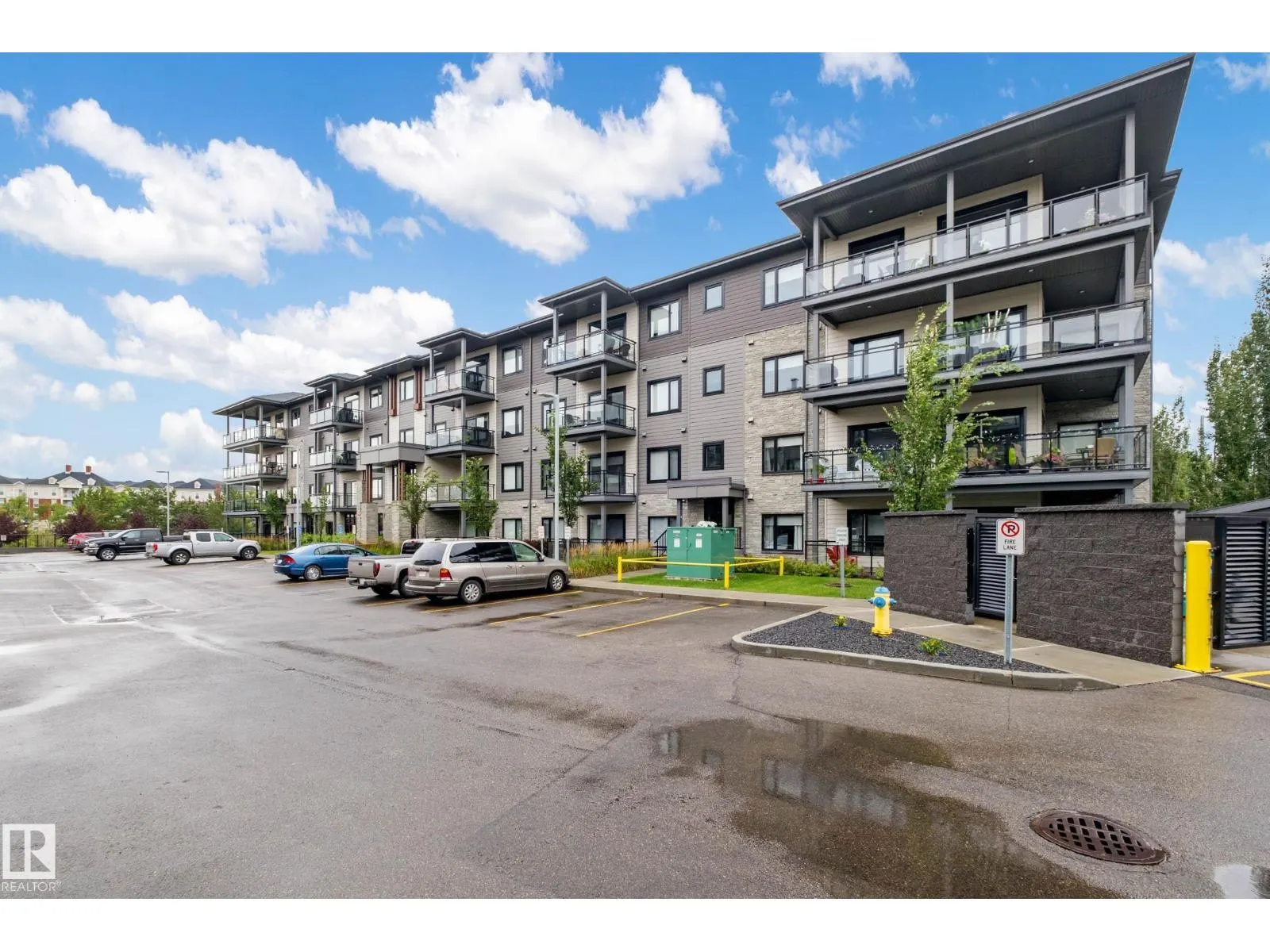 #420 524 GRIESBACH PARADE PR NW