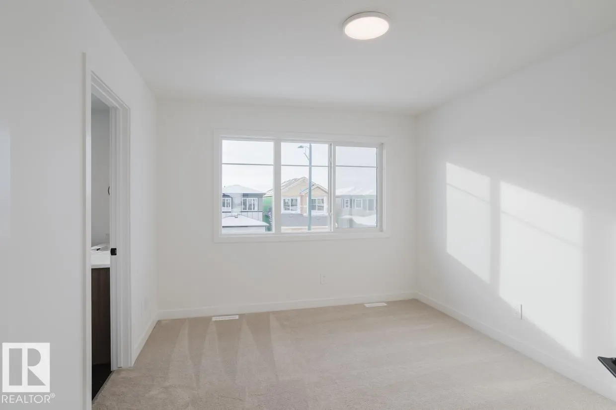2837 65 ST SW
