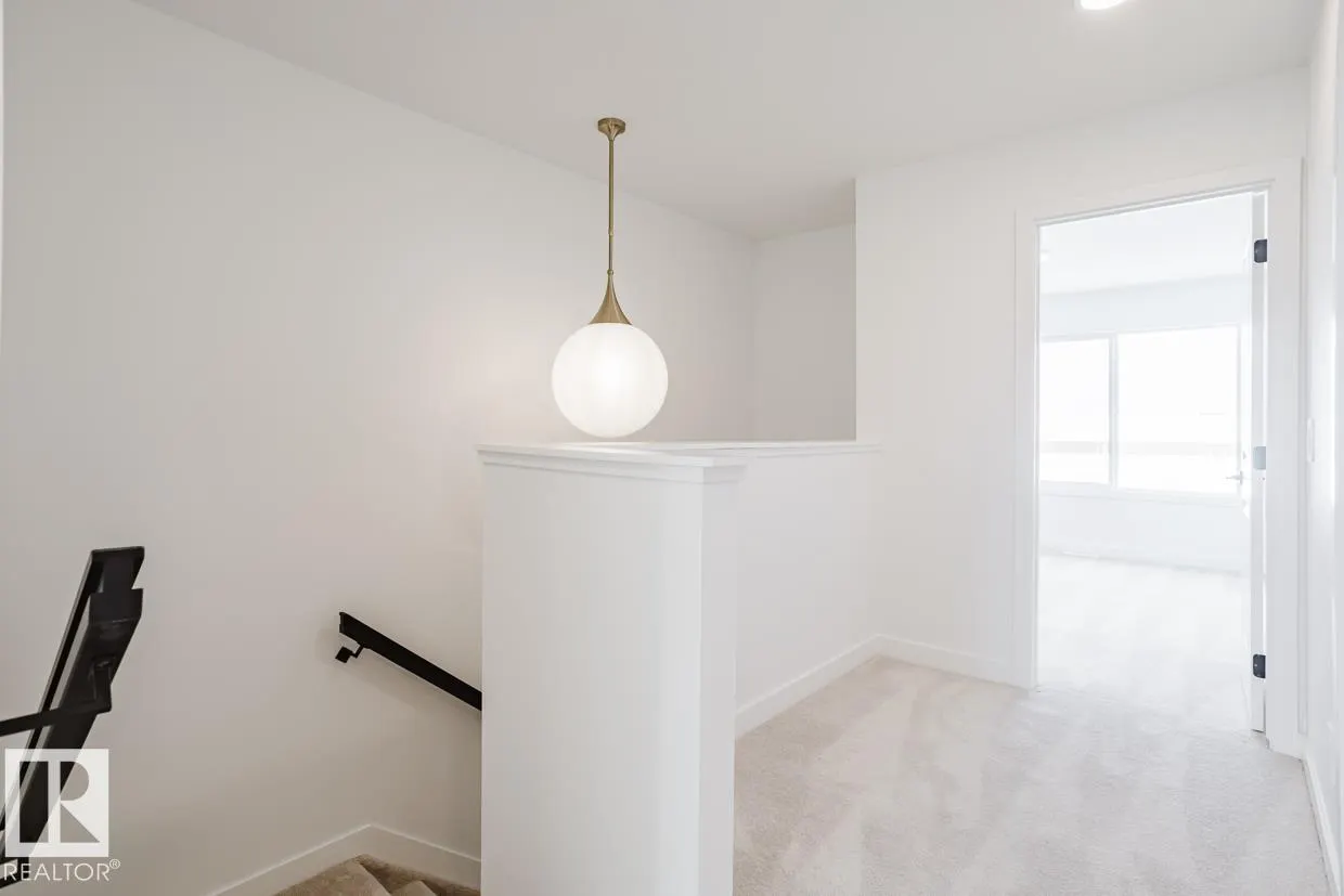 2837 65 ST SW