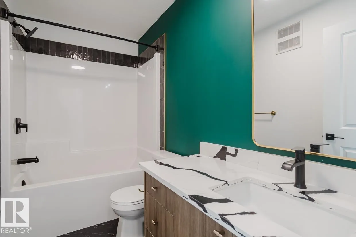 2837 65 ST SW