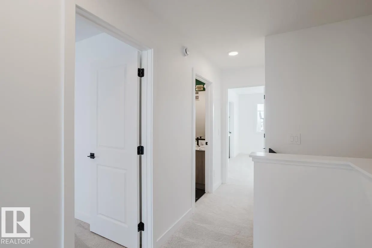 2837 65 ST SW