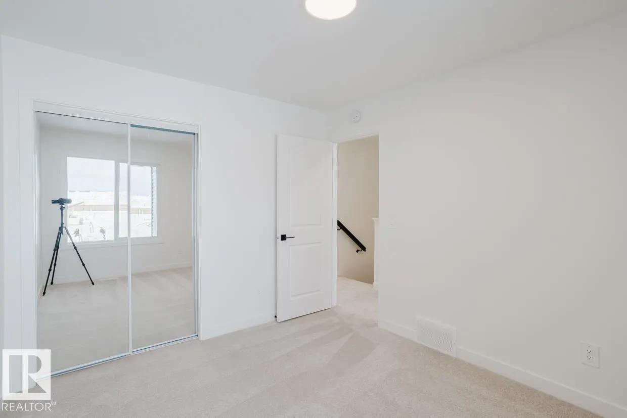 2837 65 ST SW