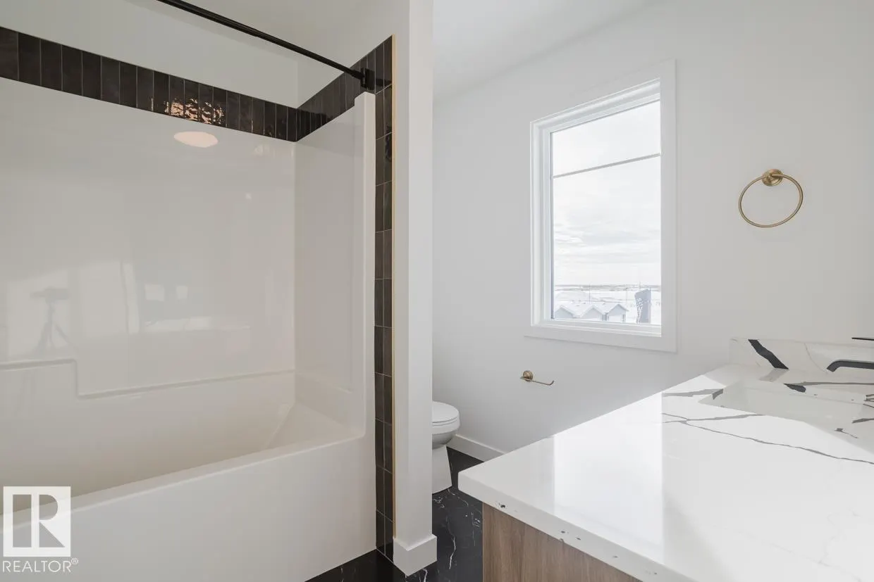 2837 65 ST SW